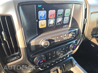2017 Chevrolet Silverado 2500HD LTZ Crew Cab Long Bed 1LZ - miniatura 11