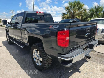 2017 Chevrolet Silverado 2500HD LTZ Crew Cab Medium Bed 1LZ - miniatura 2