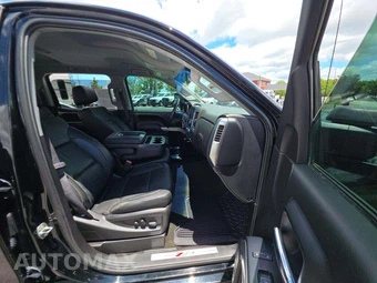 2017 Chevrolet Silverado 2500HD LTZ Crew Cab Medium Bed 1LZ - miniatura 18