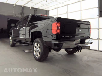 2017 Chevrolet Silverado 2500HD LTZ Crew Cab Medium Bed 1LZ - miniatura 6