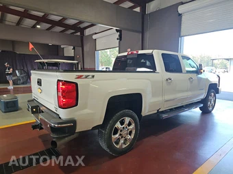 2017 Chevrolet Silverado 2500HD LTZ Crew Cab Medium Bed 1LZ - miniatura 4