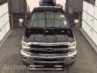 2017 Chevrolet Silverado 2500HD LTZ Extended Cab Medium Bed 1LZ - miniatura 2