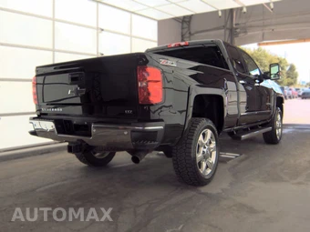 2017 Chevrolet Silverado 2500HD LTZ Extended Cab Medium Bed 1LZ - miniatura 5