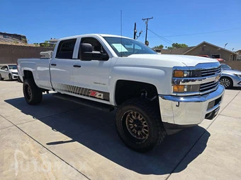 2017 Chevrolet Silverado 2500HD WT Crew Cab Long Bed 1WT - miniatura 4