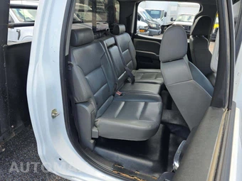 2017 Chevrolet Silverado 3500HD Cab Chassis WT Crew Cab 1WT DRW - miniatura 15