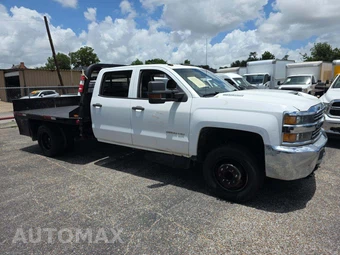 2017 Chevrolet Silverado 3500HD Cab Chassis WT Crew Cab 1WT DRW - miniatura 4