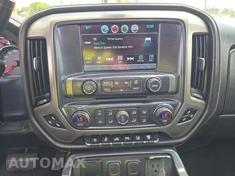 2017 Chevrolet Silverado 3500HD High Country Crew Cab Long Bed DRW - miniatura 10