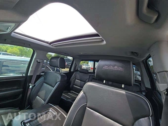 2017 Chevrolet Silverado 3500HD High Country Crew Cab Long Bed DRW - miniatura 11