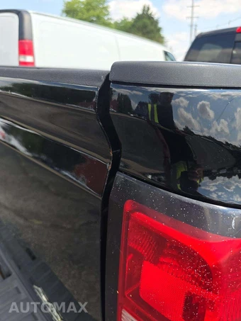 2017 Chevrolet Silverado 3500HD High Country Crew Cab Long Bed DRW - miniatura 21
