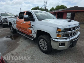 2017 Chevrolet Silverado 3500HD LTZ Crew Cab Long Bed 1LZ - miniatura 4