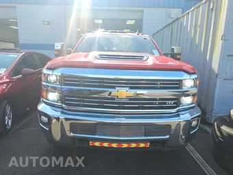 2017 Chevrolet Silverado 3500HD LTZ Crew Cab Long Bed 1LZ DRW - miniatura 2