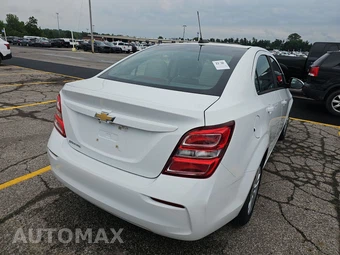 2017 Chevrolet Sonic LS Sedan 1SB – miniatura 4