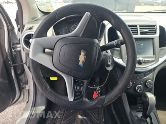 2017 Chevrolet Sonic LS Sedan 1SB – miniatura 10