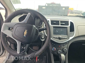 2017 Chevrolet Sonic LS Sedan 1SB – miniatura 11