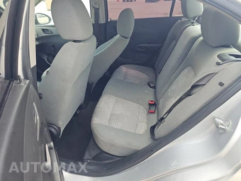 2017 Chevrolet Sonic LS Sedan 1SB – miniatura 13