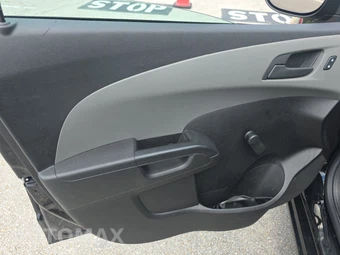 2017 Chevrolet Sonic LS Sedan 1SB - miniatura 9