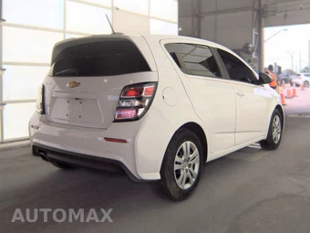 2017 Chevrolet Sonic LT Hatchback 1FL – miniatura 4