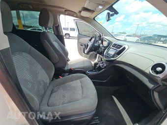 2017 Chevrolet Sonic LT Hatchback 1FL – miniatura 8