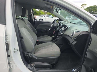 2017 Chevrolet Sonic LT Hatchback 1FL – miniatura 15