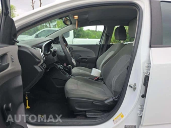 2017 Chevrolet Sonic LT Hatchback 1FL – miniatura 3