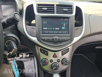 2017 Chevrolet Sonic LT Sedan 1SD - miniatura 10