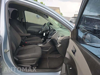 2017 Chevrolet Sonic LT Sedan 1SD – miniatura 15