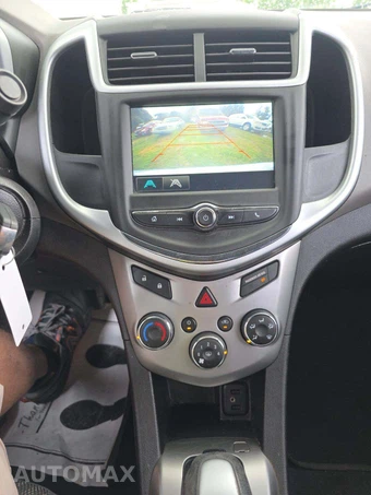 2017 Chevrolet Sonic LT Sedan 1SD – miniatura 7