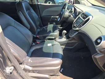 2017 Chevrolet Sonic Premier Sedan 1SF - miniatura 15