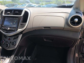 2017 Chevrolet Sonic Premier Sedan 1SF - miniatura 16