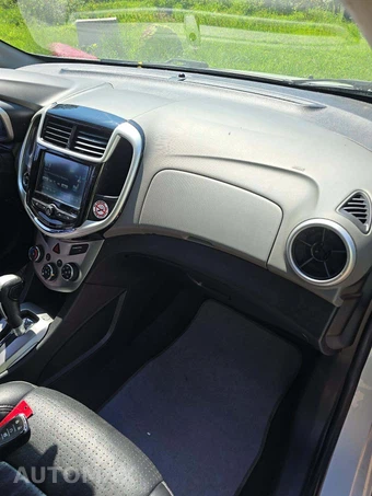 2017 Chevrolet Sonic Premier Sedan 1SF - miniatura 19