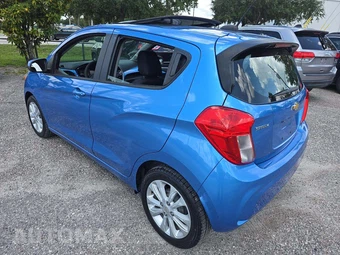 2017 Chevrolet Spark 1LT 1SD – miniatura 2