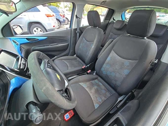 2017 Chevrolet Spark 1LT 1SD – miniatura 6