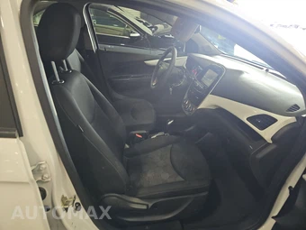 2017 Chevrolet Spark 1LT 1SD - miniatura 8