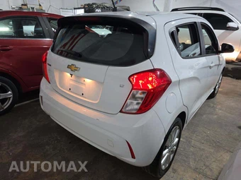 2017 Chevrolet Spark 1LT 1SD – miniatura 3