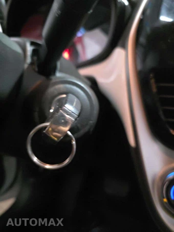 2017 Chevrolet Spark 1LT 1SD – miniatura 8