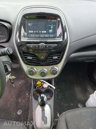 2017 Chevrolet Spark LS 1SB – miniatura 7