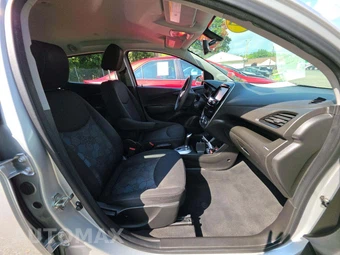 2017 Chevrolet Spark LS 1SB - miniatura 18