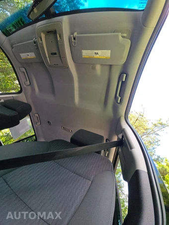 2017 Chevrolet Suburban 1500 LS 1LS - miniatura 11
