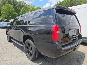 2017 Chevrolet Suburban 1500 LT 1LT - miniatura 2