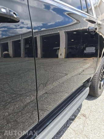2017 Chevrolet Suburban 1500 LT 1LT - miniatura 23