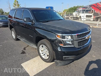 2017 Chevrolet Tahoe LS 1LS – miniatura 3