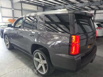 2017 Chevrolet Tahoe Premier 1LZ - miniatura 2