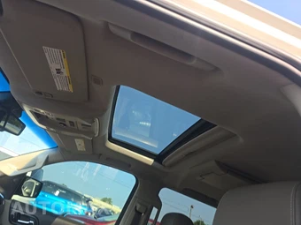 2017 Chevrolet Tahoe Premier 1LZ - miniatura 19