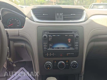 2017 Chevrolet Traverse LS 1LS – miniatura 10