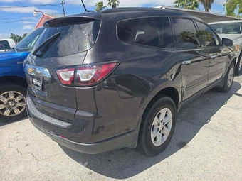 2017 Chevrolet Traverse LS 1LS – miniatura 2