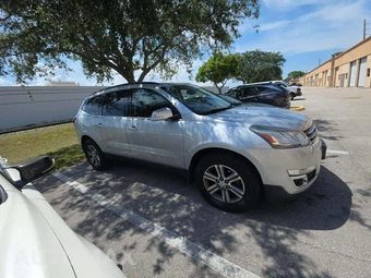 2017 Chevrolet Traverse LT 2LT – miniatura 4