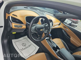 2017 Chevrolet Volt Premier 2LZ - miniatura 11