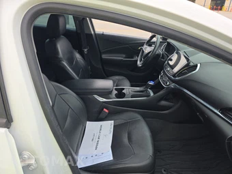 2017 Chevrolet Volt Premier 2LZ - miniatura 8