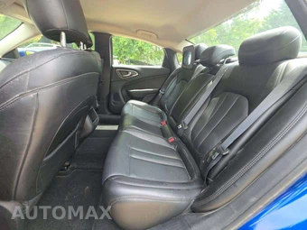 2017 Chrysler 200 Platinum – miniatura 13