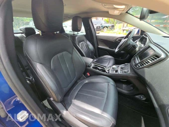 2017 Chrysler 200 Platinum – miniatura 18